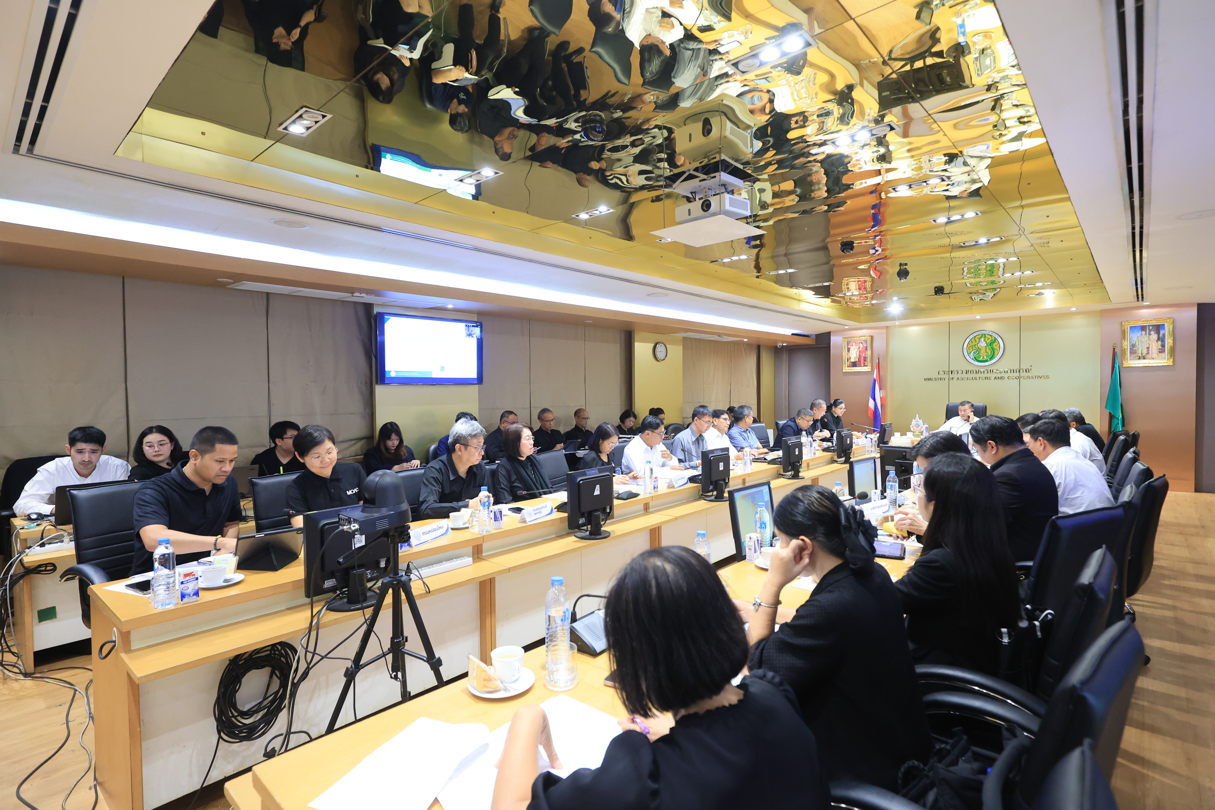 title - ส.ป.ก. ร่วมประชุมหารือแนวทางการรับมือผลกระทบจากสถานการณ์การสู้รบในภูมิภาคตะวันออกกลาง